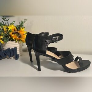Nine West Strappy Open Toed Heel (Size 10)